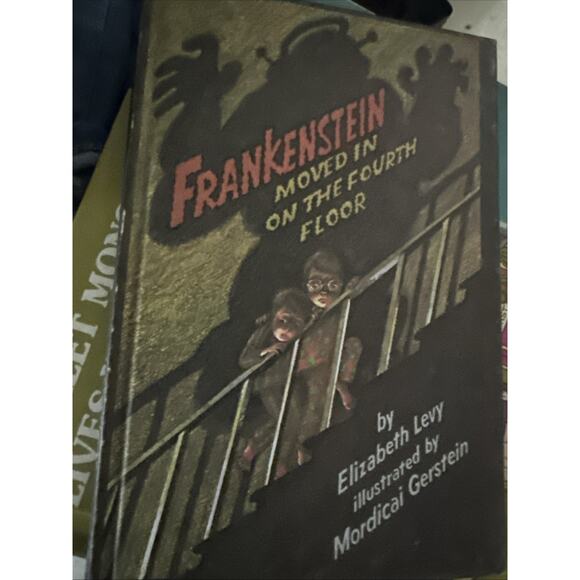 Frankenstein Moved in on the Fourth Floor Elizabeth Levy, 1979 First Edition HC - Picture 1 of 7